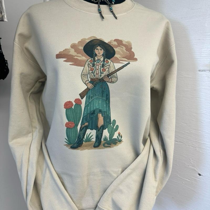 Rifle Cowgirl tee crewneck sweatshirt