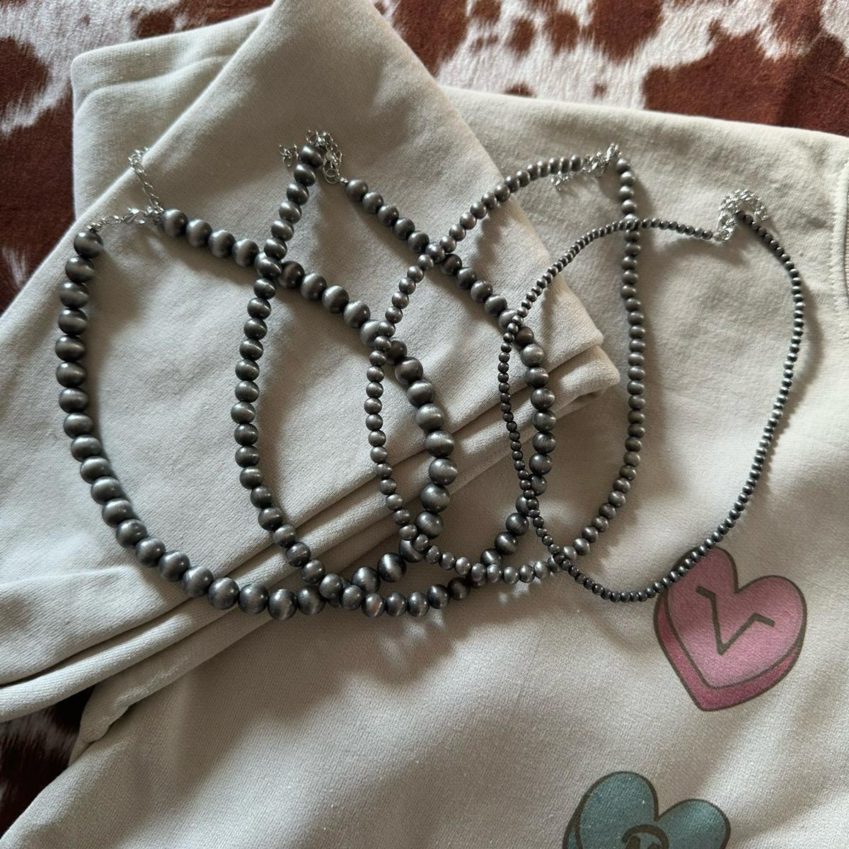 Faux pearl chocker necklace variety